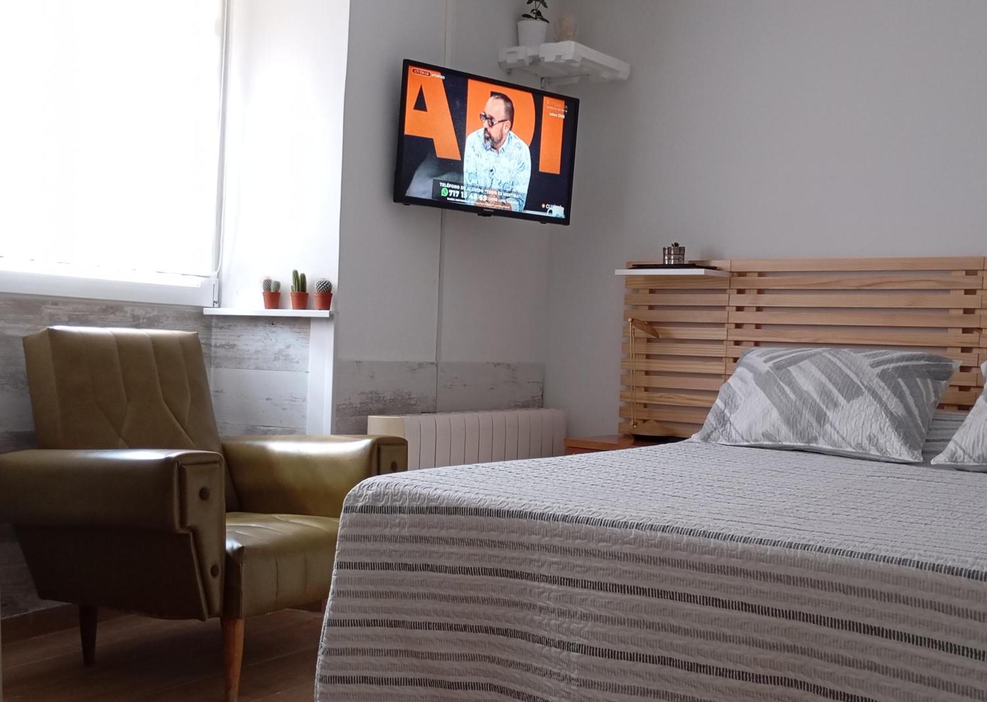 Apartamento Casa Juana Michibert Daimiel Exterior foto